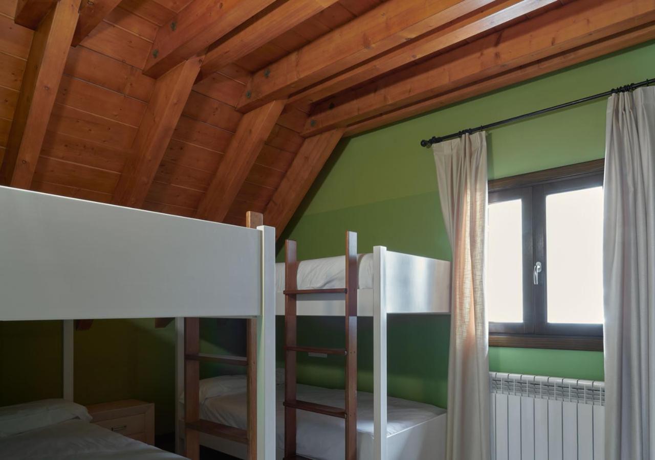 Apartahotel Tres Quinones Sallent de Gállego Zewnętrze zdjęcie