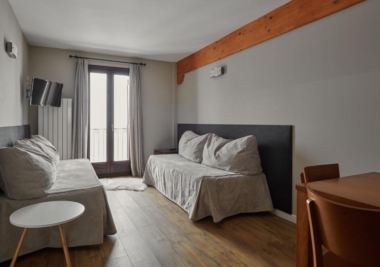 Apartahotel Tres Quinones Sallent de Gállego Zewnętrze zdjęcie